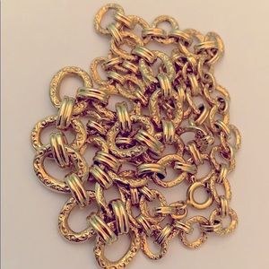 Buttery 18k yg 18” Italian graduated link chain